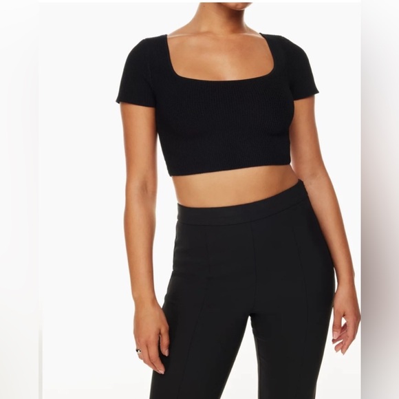 Aritzia Babaton sculpt knit rib short sleeve square neck crop top sz m black‎ - Picture 1 of 7